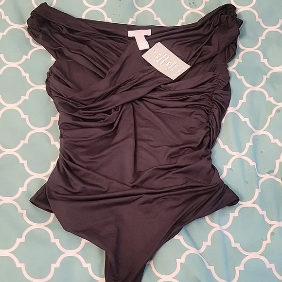 H&M Ruched Body Suit - Picture 1 of 2